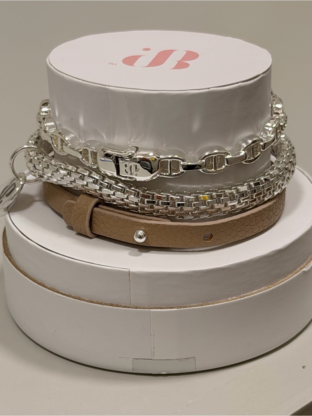 Bomb Party NWT! “Lustre of the Deep” Oyster Bracelet Stack - Picture 3 of 6